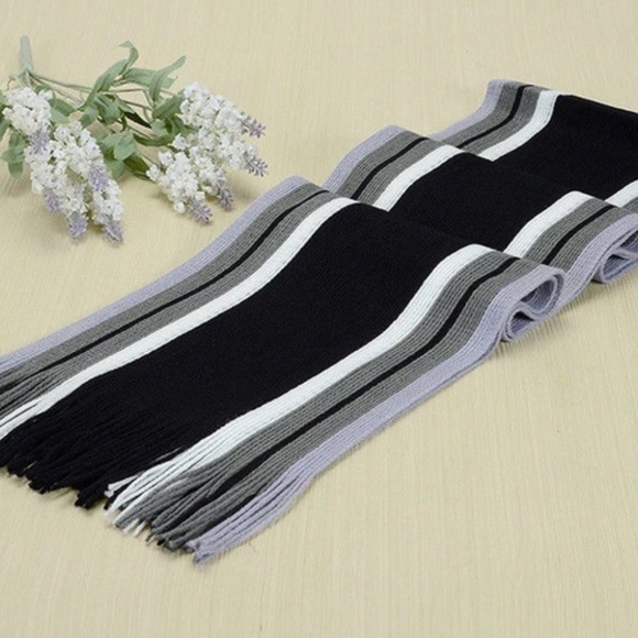 Multicolor Scarf - Picture 2 of 4